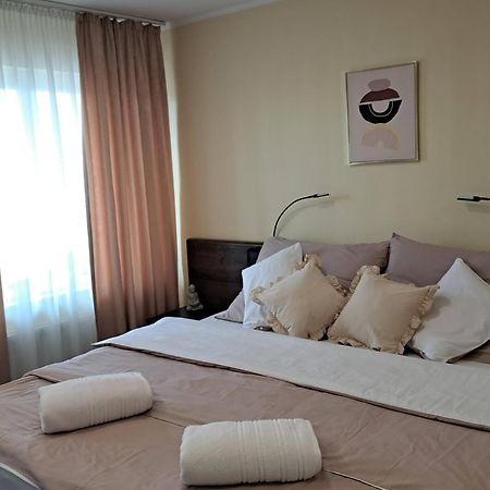 Orient Apartmanhaz Eger Zewnętrze zdjęcie