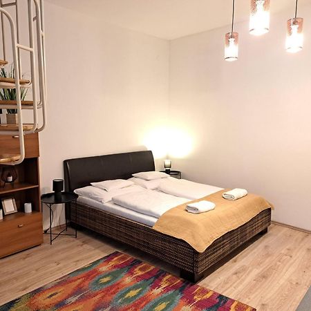 Orient Apartmanhaz Eger Zewnętrze zdjęcie
