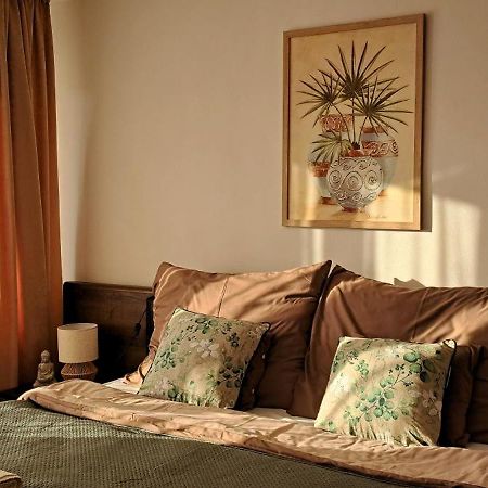 Orient Apartmanhaz Eger Zewnętrze zdjęcie