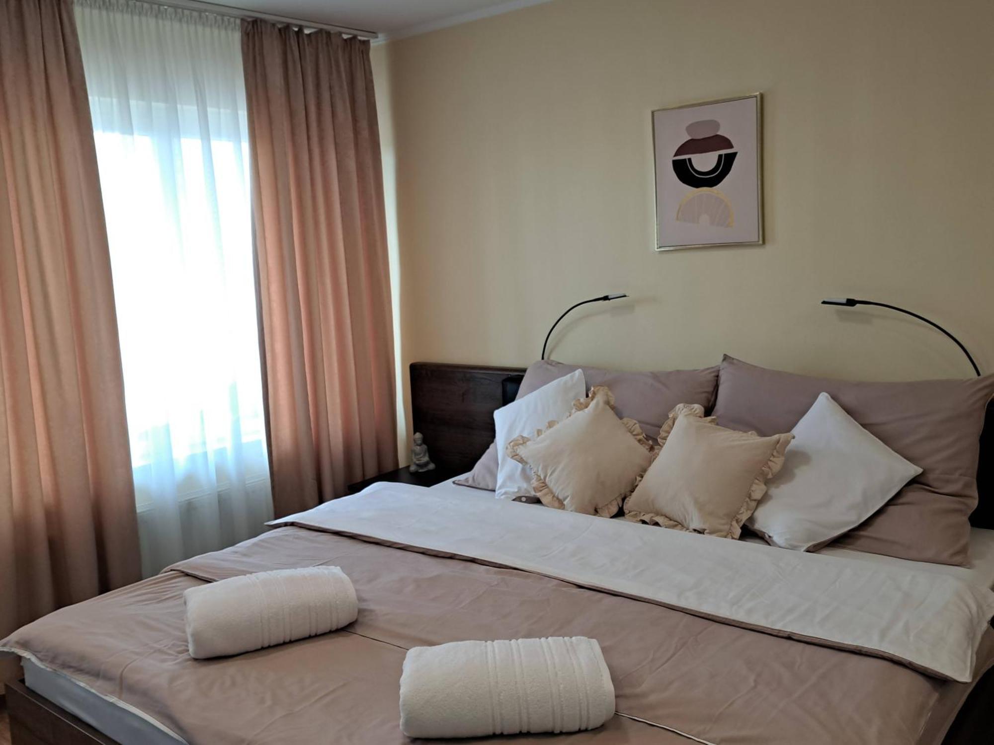 Orient Apartmanhaz Eger Zewnętrze zdjęcie