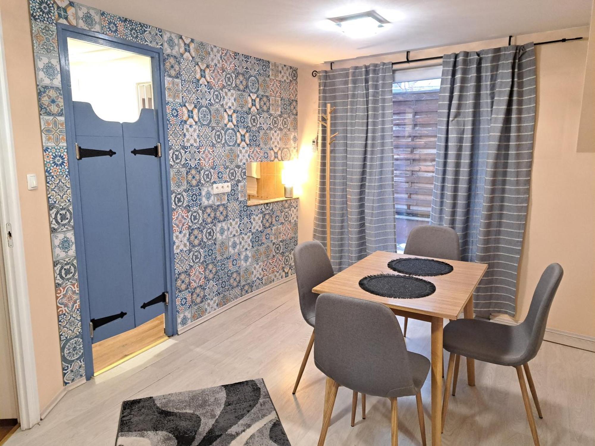 Orient Apartmanhaz Eger Zewnętrze zdjęcie