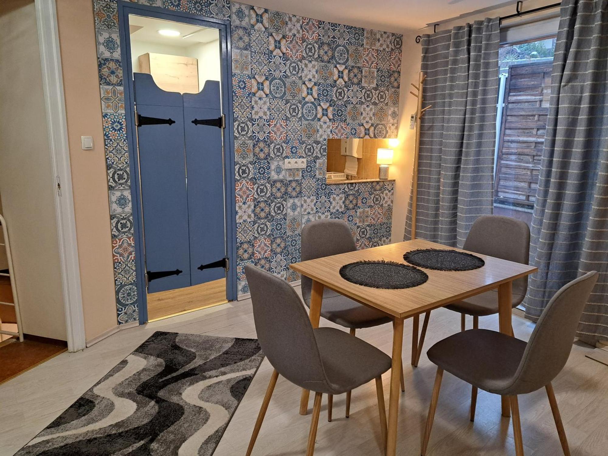 Orient Apartmanhaz Eger Zewnętrze zdjęcie