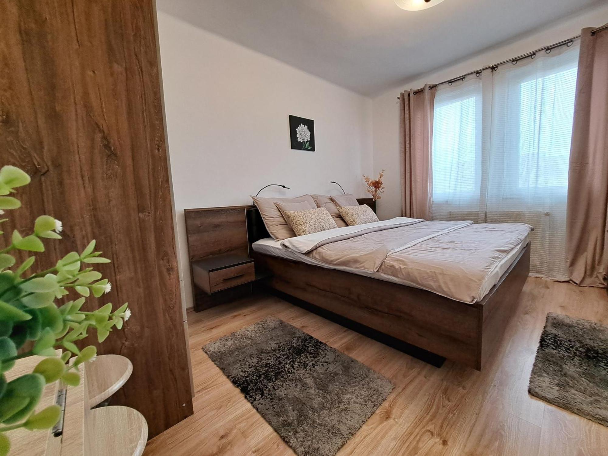 Orient Apartmanhaz Eger Zewnętrze zdjęcie