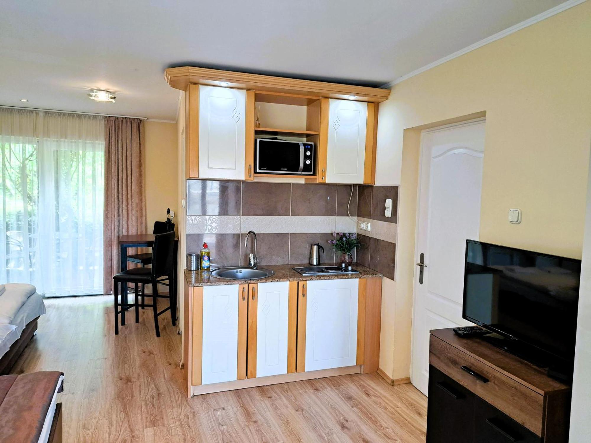 Orient Apartmanhaz Eger Zewnętrze zdjęcie