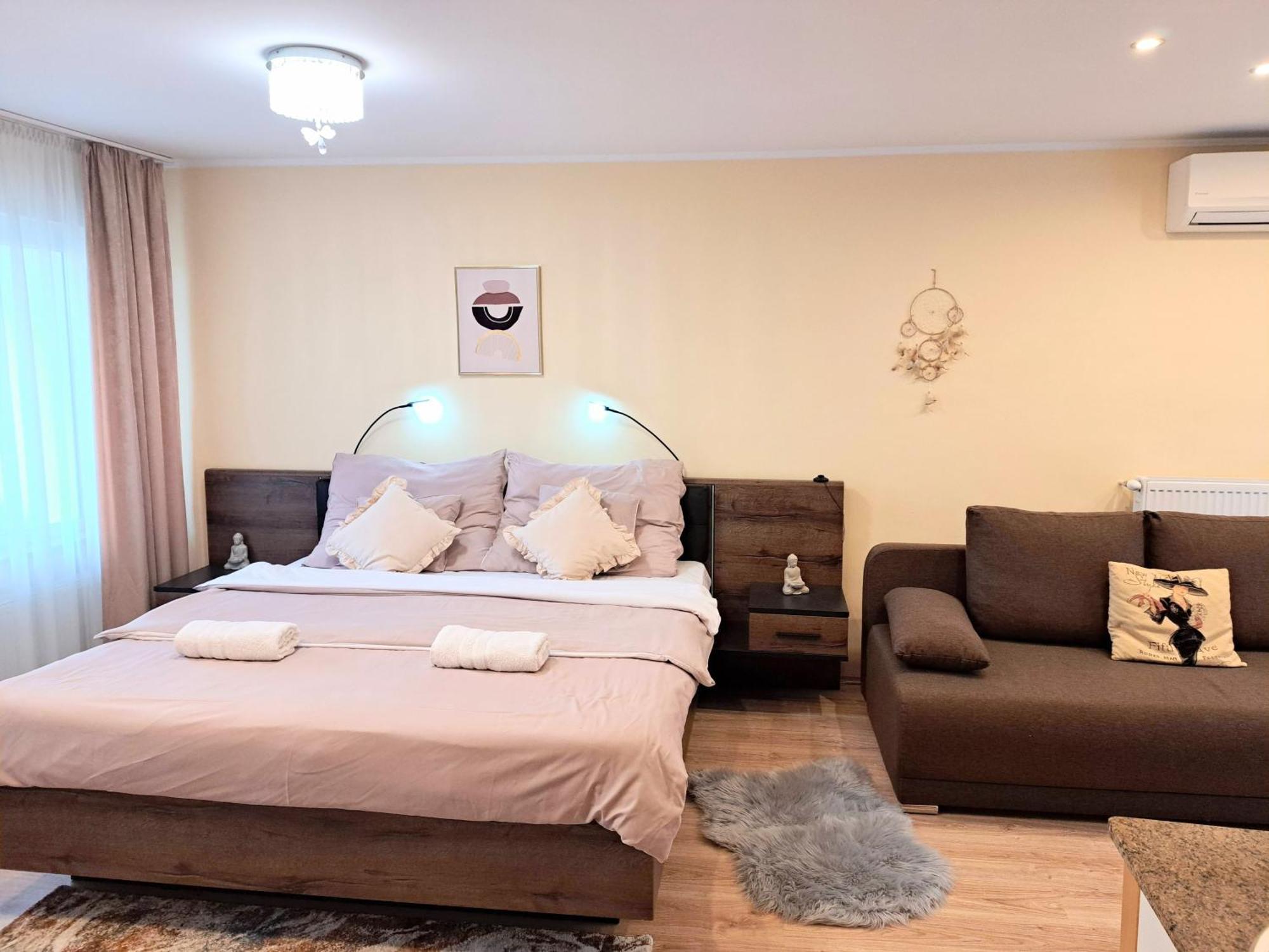 Orient Apartmanhaz Eger Zewnętrze zdjęcie