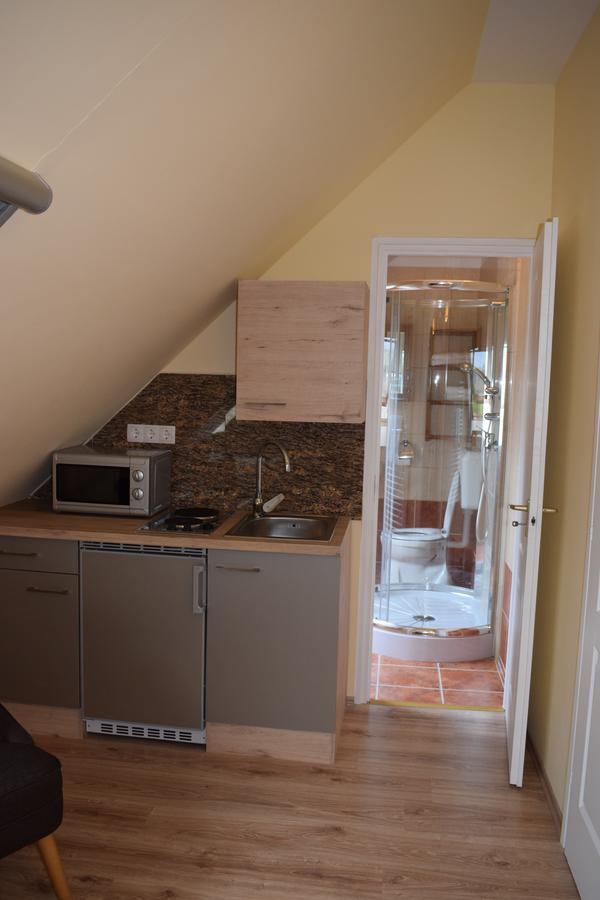 Orient Apartmanhaz Eger Zewnętrze zdjęcie