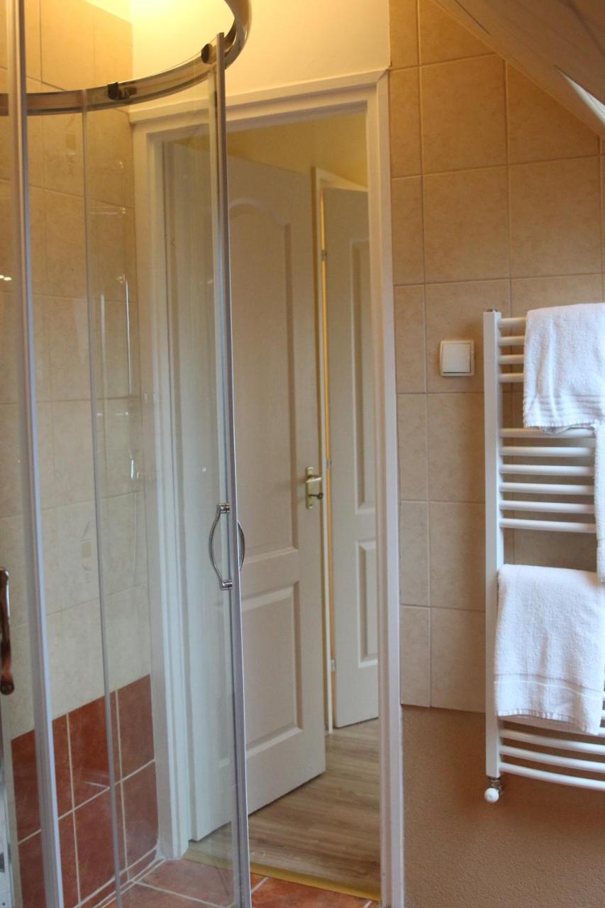 Orient Apartmanhaz Eger Zewnętrze zdjęcie